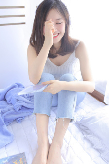 美丽的小蜜桃2英文翻译300字怎么写的呀